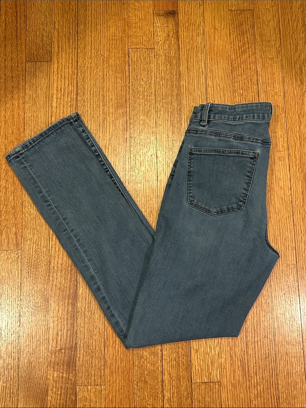 Talbots Heritage Straight Leg Jeans in Medium Blue Wash Size 8